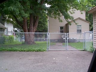 Galvanized chain link fence installation Minneapolis, Minnesota