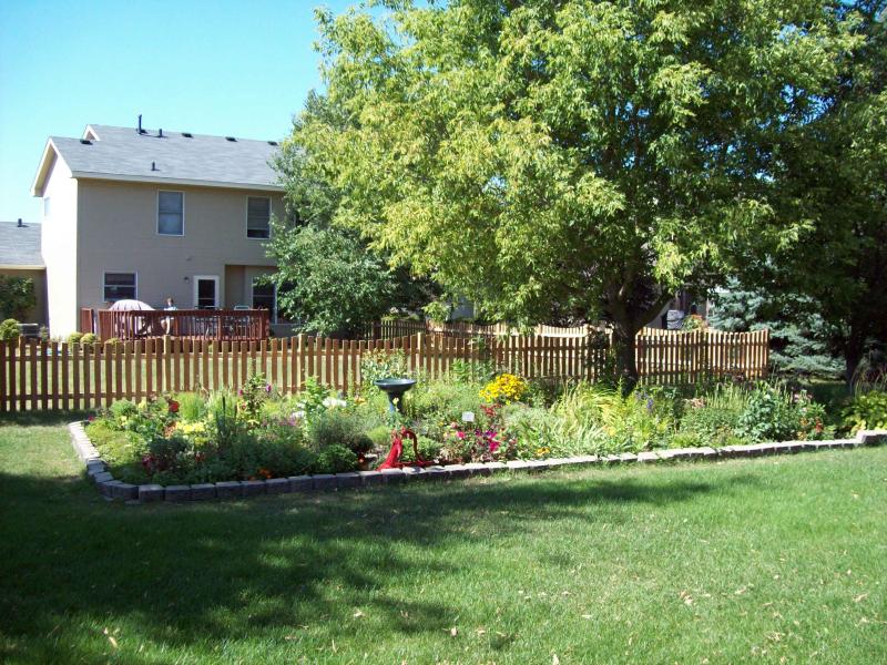 Cedar Scalloped Picket Fence Installation Chaska, Minnesota