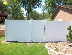 Vinyl Tongue and Groove Privacy Fence Installation Buffalo, Minnesota